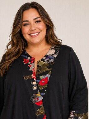 NWT Channa Floral Trim Black Kimono Cardigan. Size 2XL.